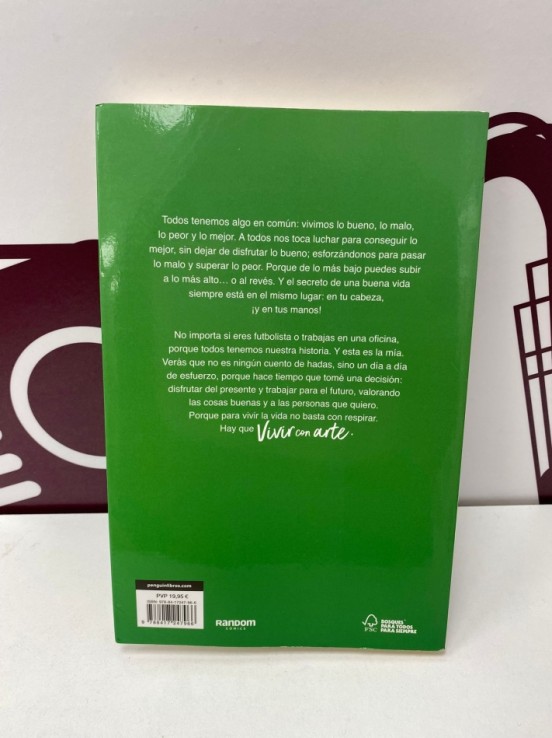 8-8-77263-2-Libro Vivir con arte