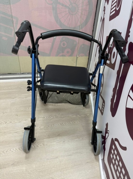 9-9-76717-2-Andador Hércules Mobilic 