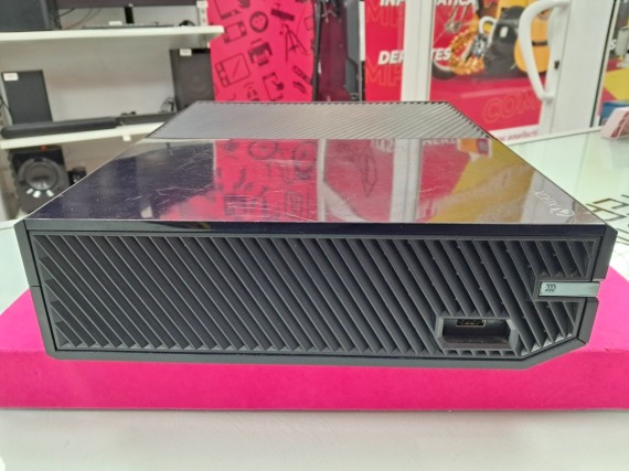 6-6-167084-3-Consola Xbox One