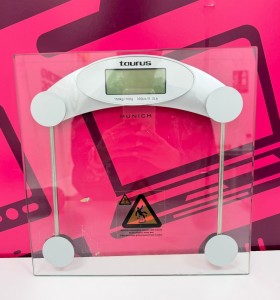 7-7-86209-1-Bascula Baño Taurus