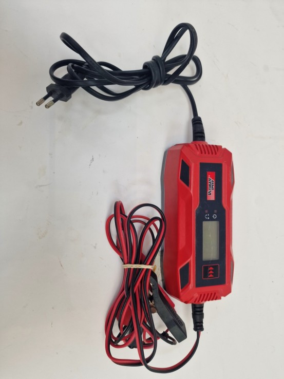 1-1-270948-1-Cargador Baterias Ultimate Speed ULGD 5.0 A1