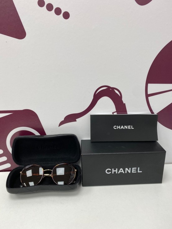 8-8-77322-1-Gafas De Sol Señora CHANEL 4282