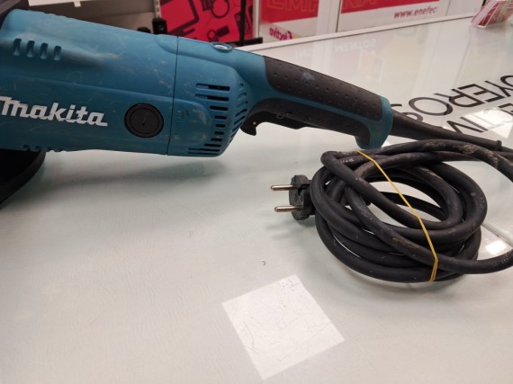 6-6-166756-4-Radial Makita Ga9020r 2200w