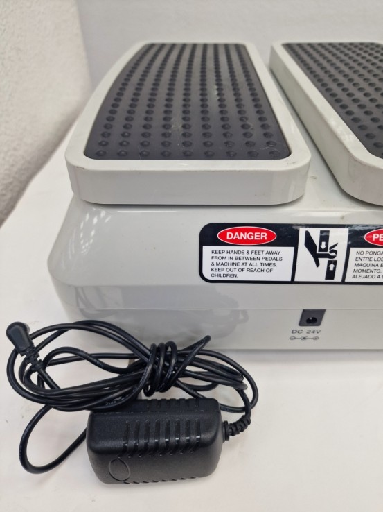 1-1-271057-3-Movilidad Electrica Ejercitador De Piernas LegExercise