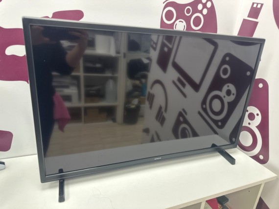 8-8-74841-1-Televisor LED SMART Hitachi 32HAE2351