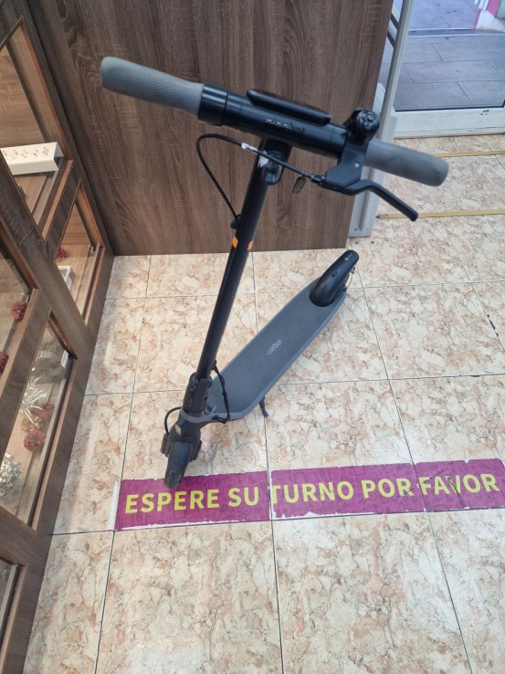 1-1-270960-1-Patinete Ninebot 