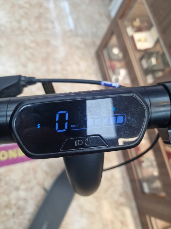 1-1-270960-2-Patinete Ninebot 