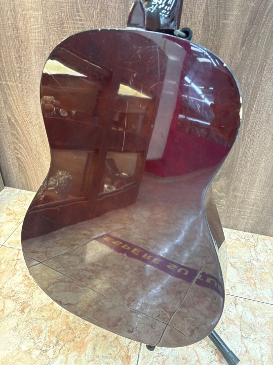 1-1-270984-3-Guitarra Clasica Msa C20