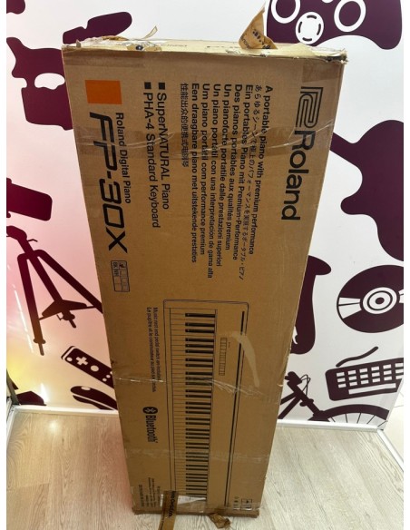 9-9-76933-8-Piano Roland Fp-30x