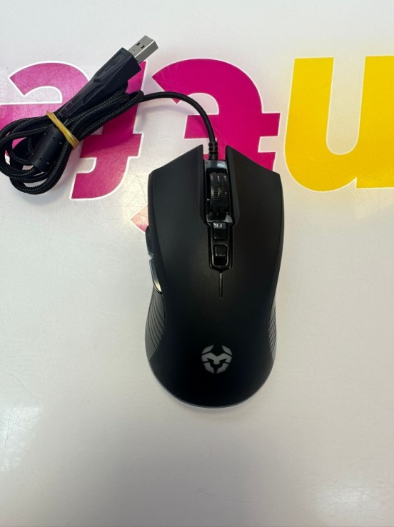 9-9-76526-3-Ratón Krusher