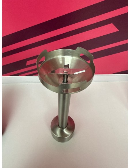 8-8-75262-3-Batidora Brazo Kuken 1000w (Sin Uso)