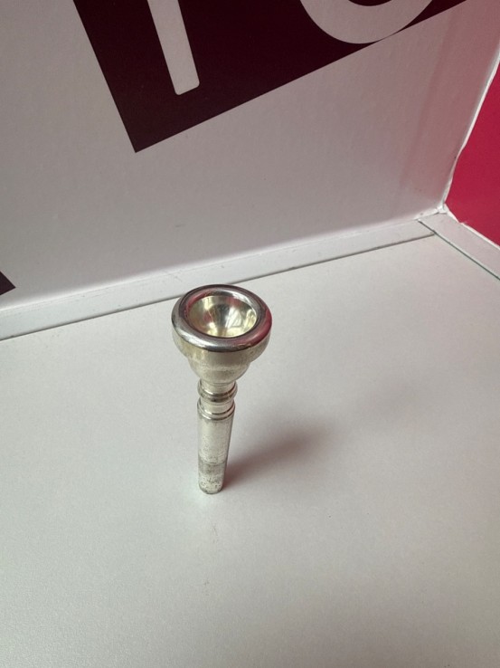 8-8-71103-6-Trompeta TR-200A 