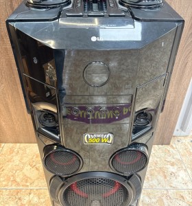 1-1-263970-1-Sonido Altavoz Portatil Bluetooth LG Om5560