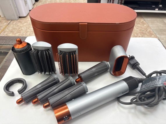 1-1-239388-2-Cepillo Moldeador De Aire dyson hs01