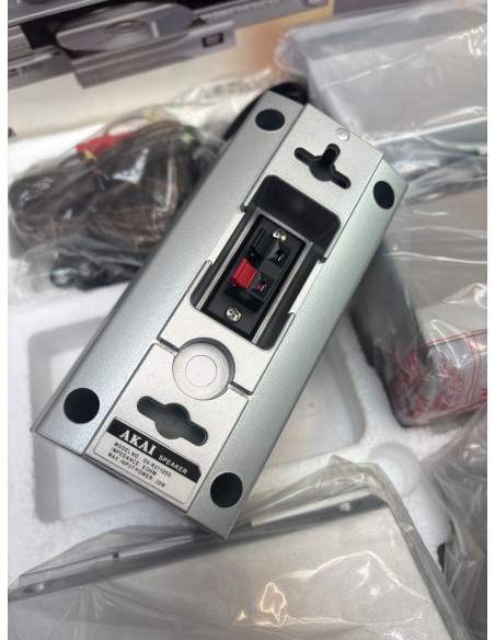 1-1-271235-4-Conjunto Home Cinema Akai DV-R2110SS 