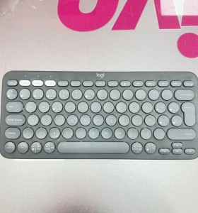 7-7-86421-1-Teclado Alfanumérico Logi