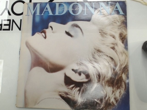 6-6-168404-1-Coleccionismo musical Madonna True Blue