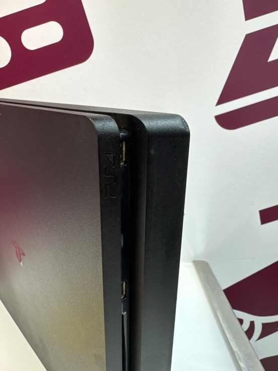 9-9-76917-2-Consola PS4 slim 1tb (sin mando)