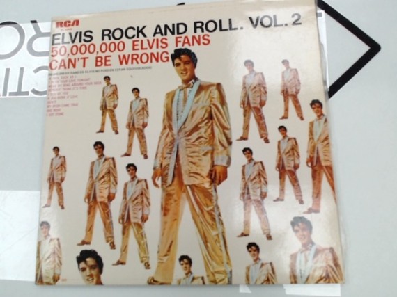 6-6-168412-1-Coleccionismo musical elvis rock and roll vol 2