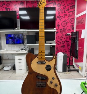 6-6-168480-1-Guitarra Electrica Rochester Axl