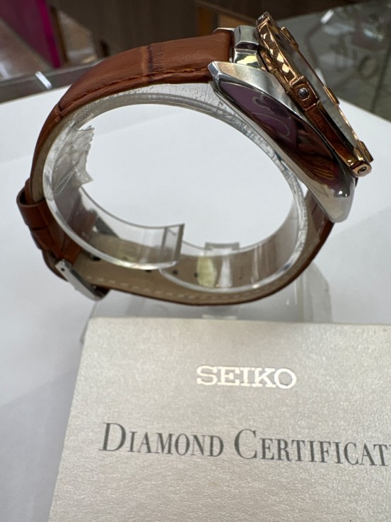 1-1-271374-3-Reloj Alta Gama Señora Seiko Velatura Chronograph Diamantes 