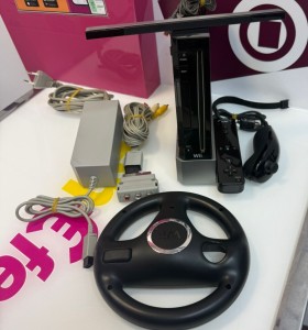 9-9-76919-1-Consola Wii Negra  2