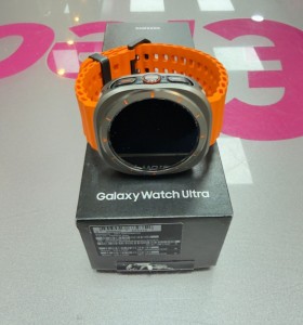 7-7-85330-1-Smartwatch Samsung Watch Ultra GPS LTE