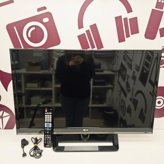 8-8-76872-1-Televisor LED LG 37LS570S (SmarTV Con Cable De Internet)