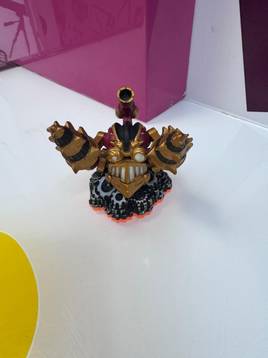 9-9-76916-1-Accesorio Nintendo Wii skylander drill sergeant 