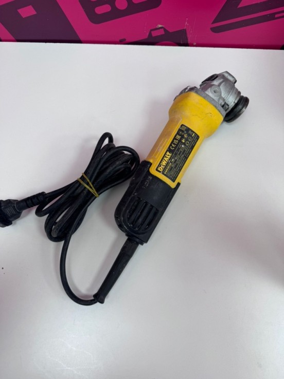 7-7-86518-2-Radial Dewalt DWE4036