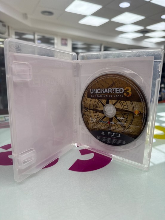 8-8-74767-2-PS3 Uncharted 3La Traición de Drake