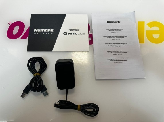 9-9-76864-6-Mesa DJ Numark Party Mix 