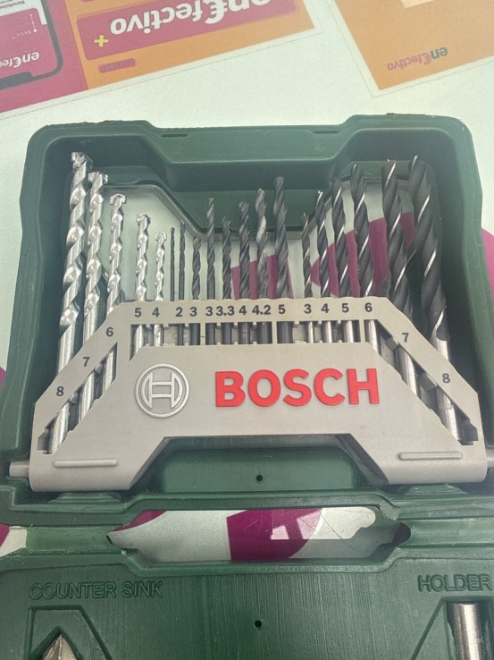 8-8-77496-1-Brocas Maletin Bosch X-Line de brocas y puntas de atornillar x 33 pz