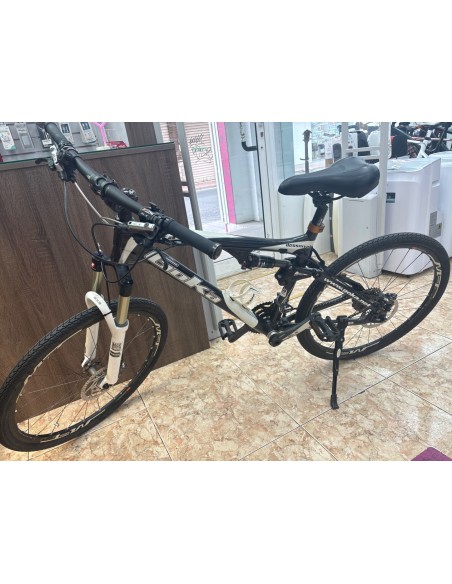1-1-271507-1-Bicicleta Montana Gorka Dessnivel Blanca Negra 26.5 talla M 