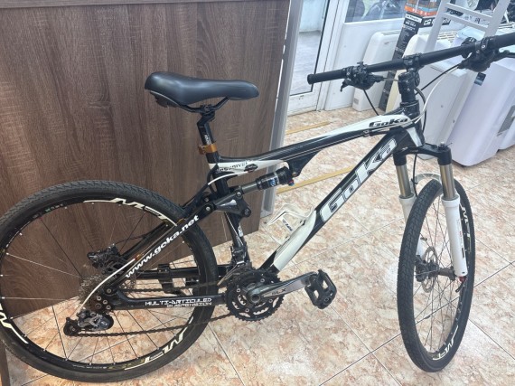 1-1-271507-2-Bicicleta Montana Gorka Dessnivel Blanca Negra 26.5 talla M 