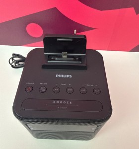 8-8-77564-1-Radio portátil Despertador Philips AJ3200 12 con Cargador de movil