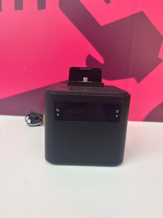 8-8-77564-2-Radio portátil Despertador Philips AJ3200 12 con Cargador de movil