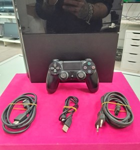 6-6-168508-1-Consola PS4 500gb