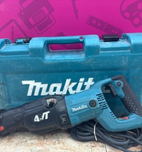 1-1-271399-1-Sierra Sable Makita Jr 3070Ct 