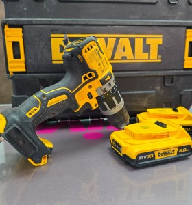 7-7-81595-1-Taladro A Bateria Dewalt DCD996P2  2