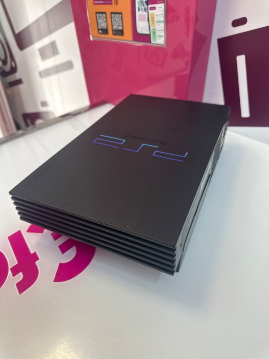 9-9-77103-3-Consola PS2 scph-50004 (sin mando)