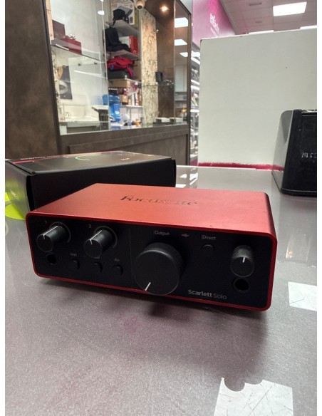 7-7-86680-1-Tarjeta Sonido Focusrite Scarlett Solo