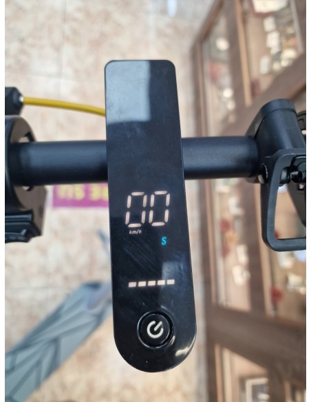 1-1-271749-2-Patinete Mascggter Zwheel