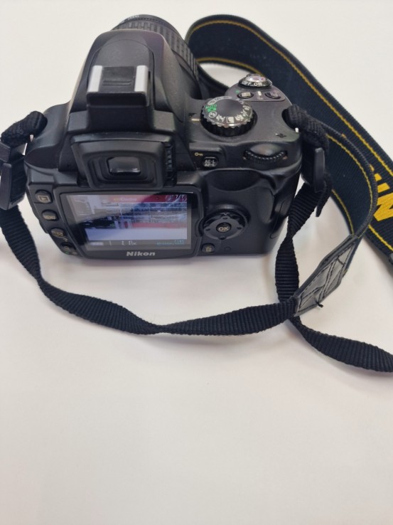 1-1-271734-4-Cámara Digital Réflex Nikon D40 Objetivo DX 18-55mm