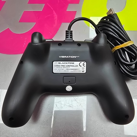 7-7-86704-2-Mando Nintendo Switch BLACKFIRE WIRED PRO 