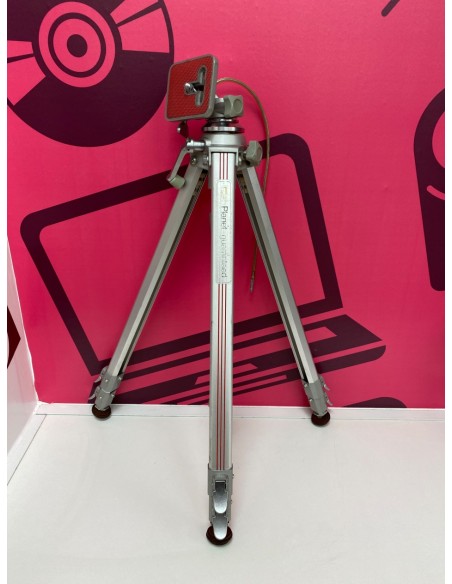 8-8-77574-1-Tripode Planet