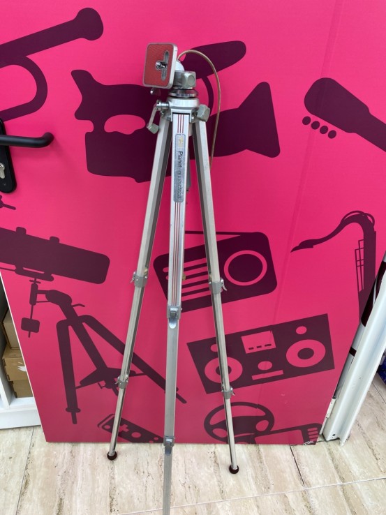 8-8-77574-3-Tripode Planet