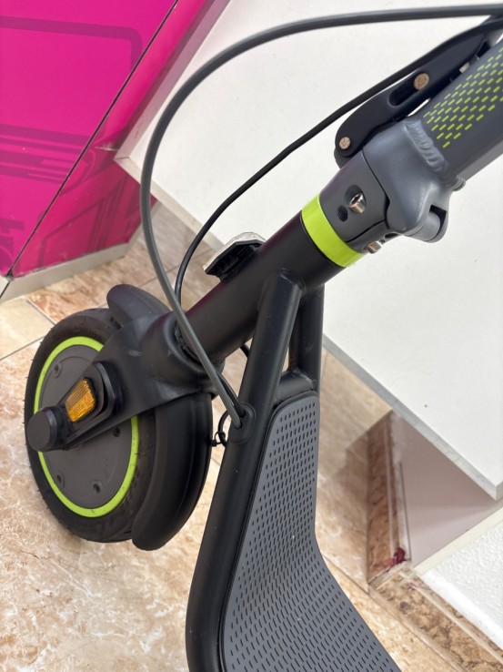 1-1-270306-2-Patinete Cecotec Bongo 