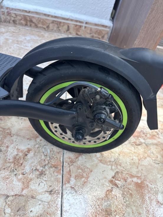 1-1-270306-3-Patinete Cecotec Bongo 