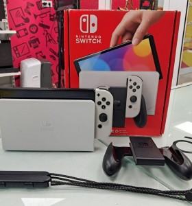6-6-167696-1-Consola Nintendo Switch Oled Blanca